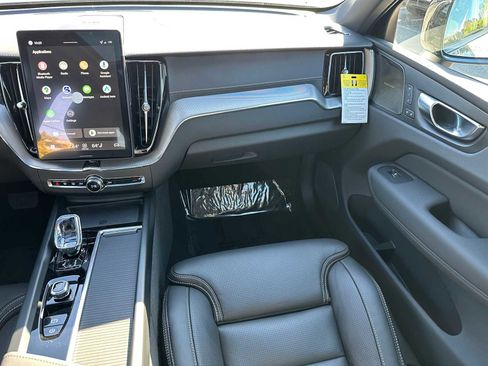 New 2026 Volvo XC60 B5 Ultra w/ Climate Package image 18