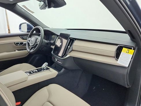 New 2026 Volvo XC90 B6 Plus w/ Protection Package image 17