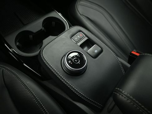 Certified 2022 Ford Mustang Mach-E Premium image 17