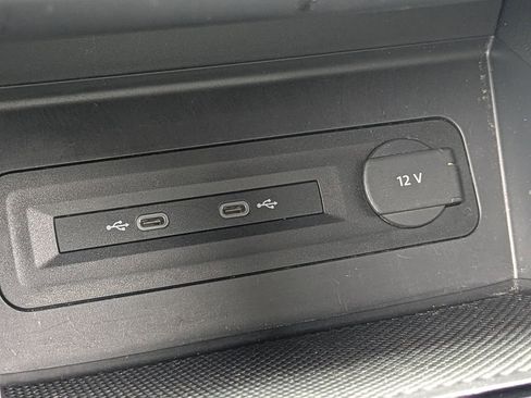 Certified 2023 Volkswagen Atlas SE FWD image 21