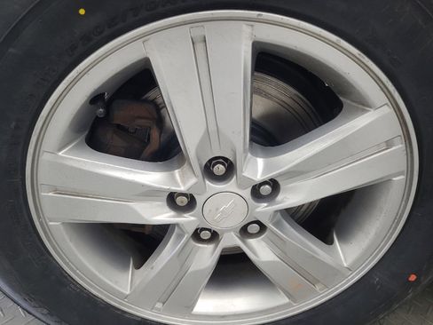 Used 2020 Chevrolet Trax LS w/ Tint and Cruise Package image 31