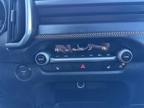 Used 2025 MAZDA CX-50 AWD 2.5 Hybrid w/ Premium Pkg image 16