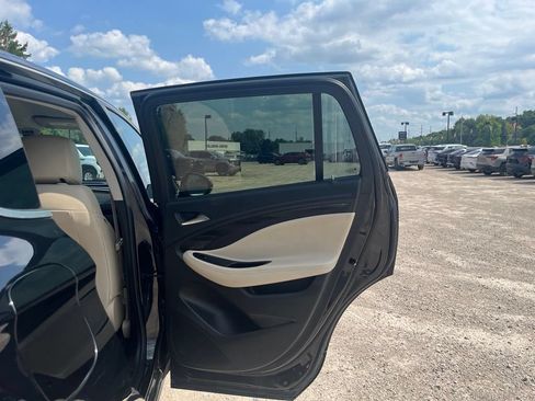 Used 2020 Buick Envision Preferred FWD image 31