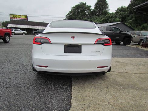 Used 2019 Tesla Model 3 Performance AWD/4WD image 4