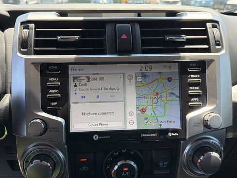 Used 2021 Toyota 4Runner SR5 Premium w/ Moonroof Package AWD/4WD image 24