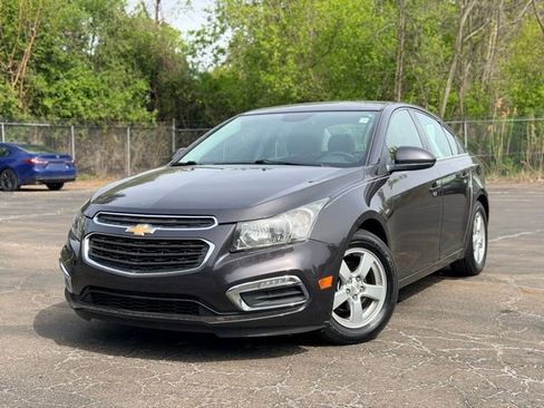 Used 2016 Chevrolet Cruze LT FWD image 1