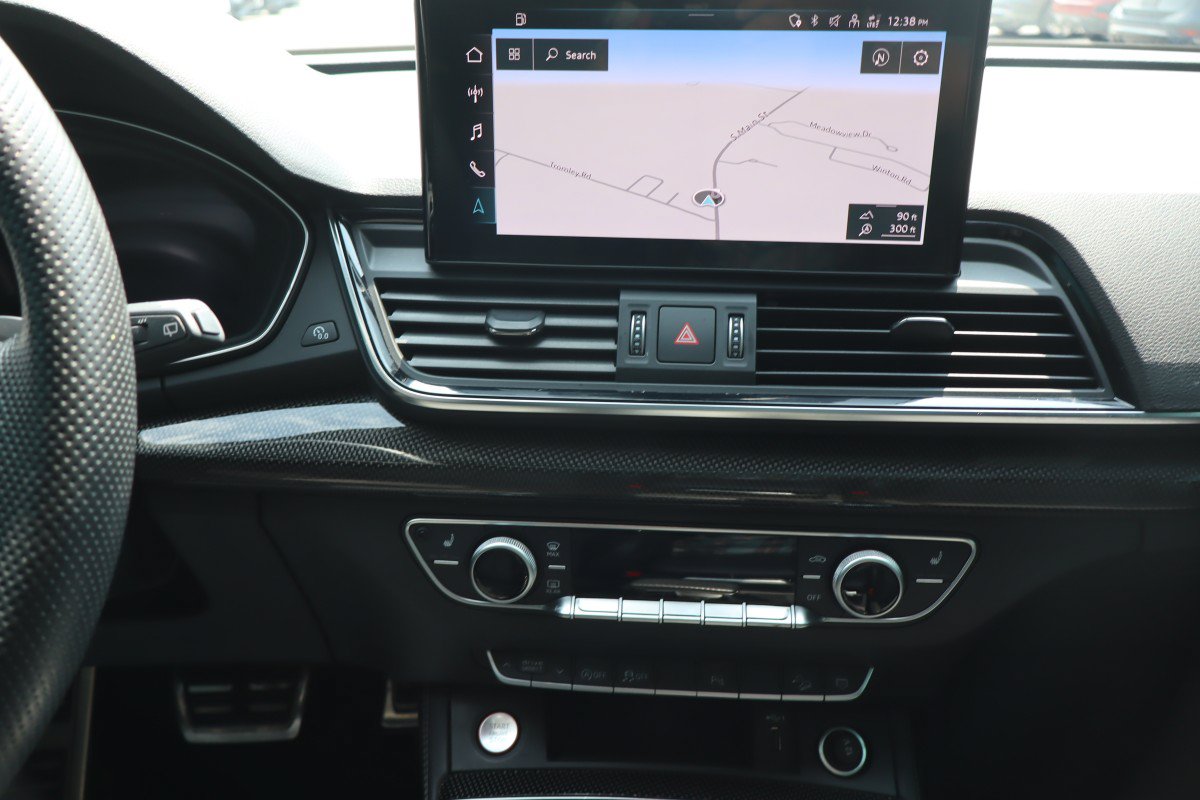 Used 2022 Audi SQ5 Premium Plus w/ Premium Plus Package AWD/4WD image 14