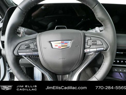 New 2026 Cadillac CT5 V image 9