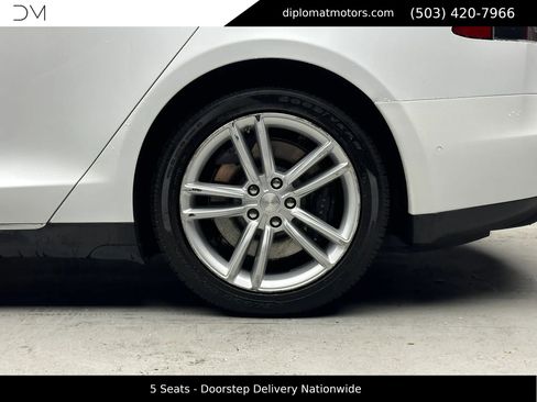 Used 2015 Tesla Model S 90D image 37