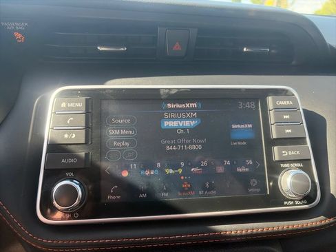 Used 2019 Nissan Kicks SR w/ SR Premium Package FWD image 35