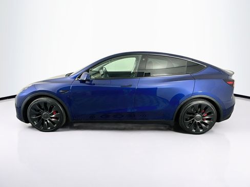 Used 2022 Tesla Model Y Performance AWD/4WD image 4