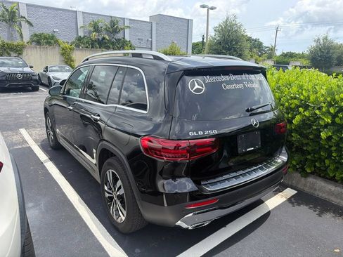 Used 2025 Mercedes-Benz GLB 250 image 5