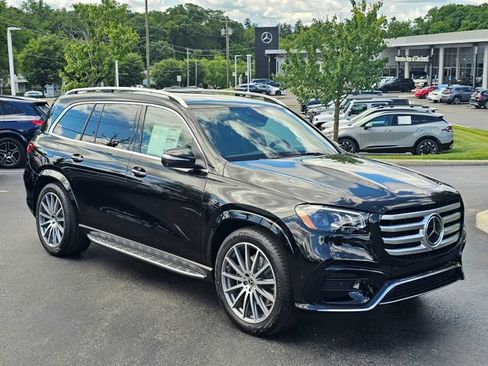 New 2026 Mercedes-Benz GLS 580 4MATIC image 1