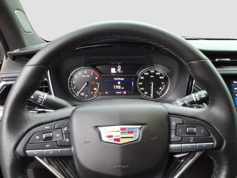 Certified 2023 Cadillac XT6 Premium Luxury AWD/4WD image 15