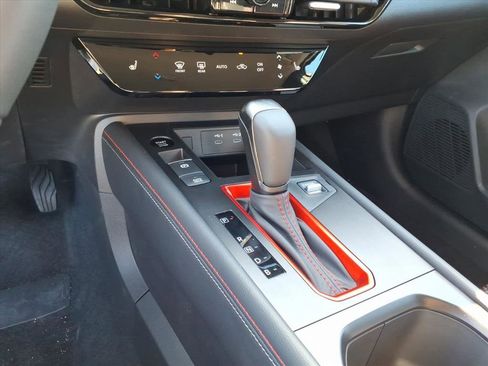 New 2026 Nissan Kicks SR w/ Cold Weather Package AWD/4WD image 10