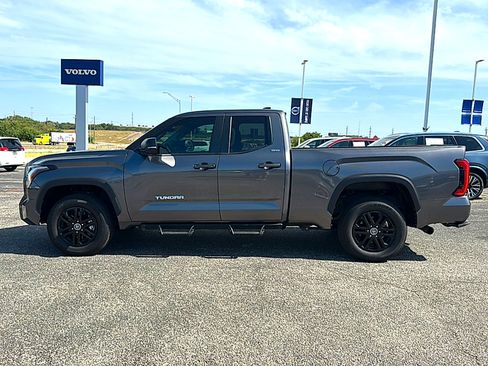 Used 2024 Toyota Tundra SR5 w/ SR5 Premium Package AWD/4WD image 5