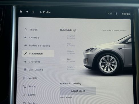 Used 2016 Tesla Model X 90D AWD/4WD image 39