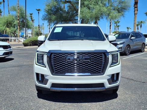 Used 2024 GMC Yukon Denali Ultimate AWD/4WD image 2