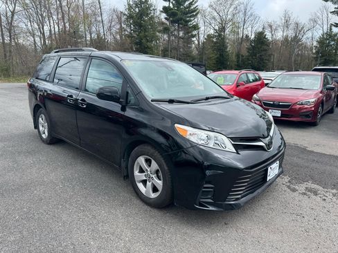 Used 2020 Toyota Sienna LE FWD image 7