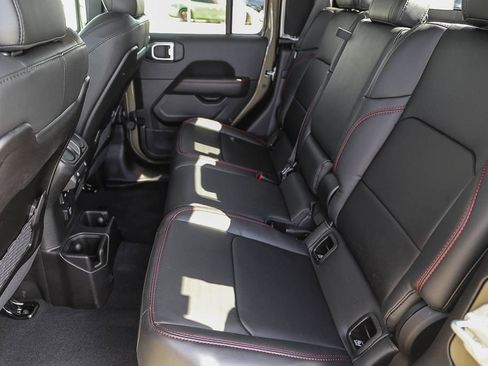 New 2026 Jeep Gladiator Rubicon AWD/4WD image 19
