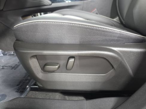 Used 2023 Buick Envision Essence AWD/4WD image 27