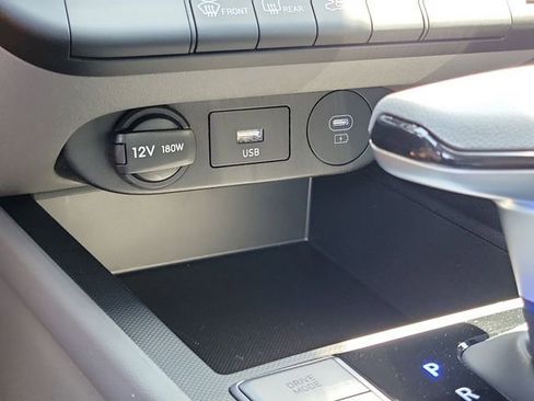 New 2026 Hyundai Elantra Hybrid FWD image 11