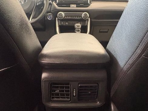 Used 2020 Toyota RAV4 XLE w/ Convenience Package AWD/4WD image 12