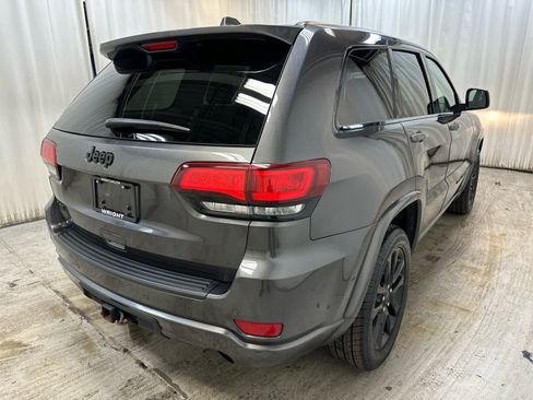 Used 2020 Jeep Grand Cherokee Altitude image 10
