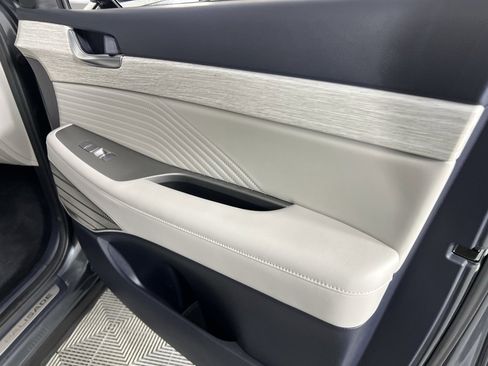Used 2024 Hyundai Palisade Calligraphy image 39