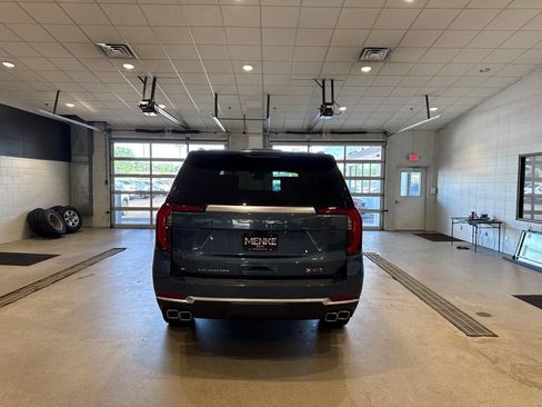 New 2026 GMC Yukon Denali w/ Denali Reserve Package AWD/4WD image 6