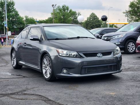 Used 2013 Scion tC FWD image 5