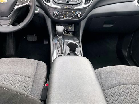 Used 2023 Chevrolet Equinox LT FWD image 17