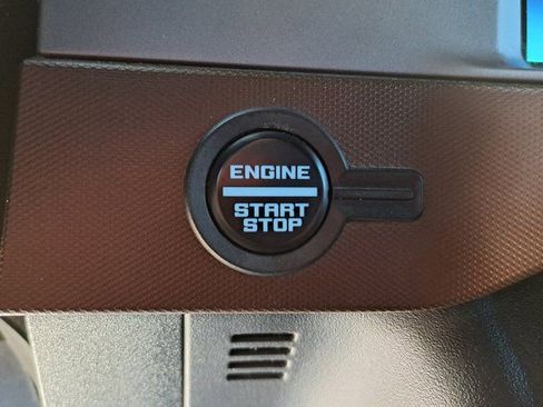 Used 2023 Ford Bronco Outer Banks w/ Sasquatch Package AWD/4WD image 14