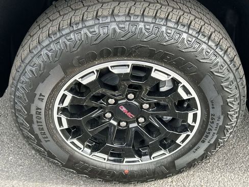 New 2026 GMC Sierra 1500 Pro w/ Convenience Package image 32