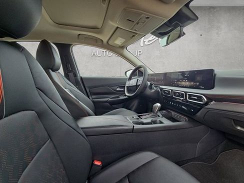 New 2026 Nissan Sentra SR image 24