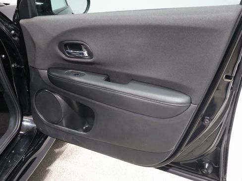 Used 2022 Honda HR-V Sport image 23