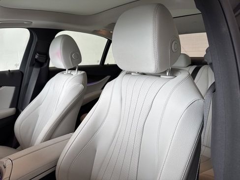 Used 2022 Mercedes-Benz E 350 4MATIC Sedan w/ AMG Line Exterior image 19