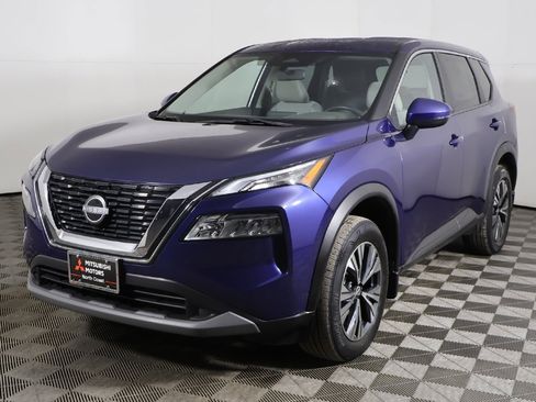 Used 2023 Nissan Rogue SV image 6