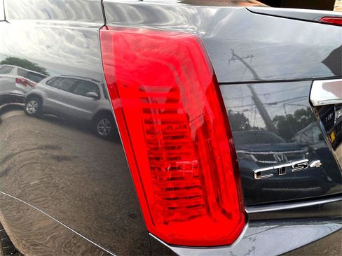 Used 2014 Cadillac CTS AWD Sedan w/ Seating Package image 18