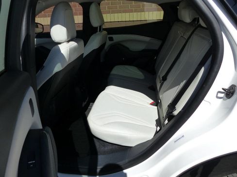Used 2021 Ford Mustang Mach-E Premium AWD/4WD image 38