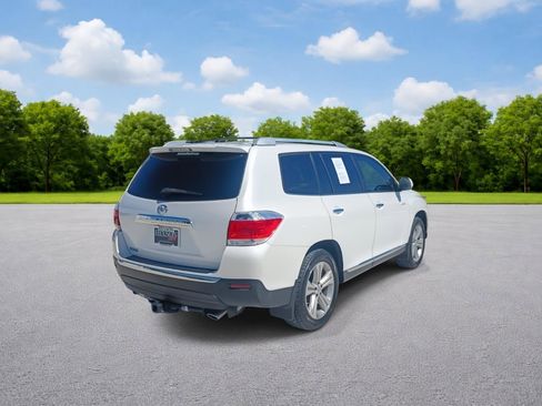 Used 2013 Toyota Highlander Limited image 7