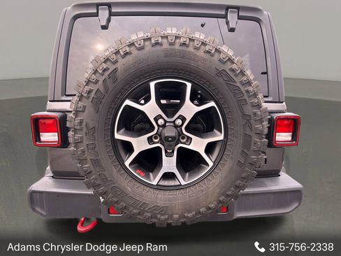 Used 2020 Jeep Wrangler Unlimited Rubicon w/ Dual Top Group AWD/4WD image 11