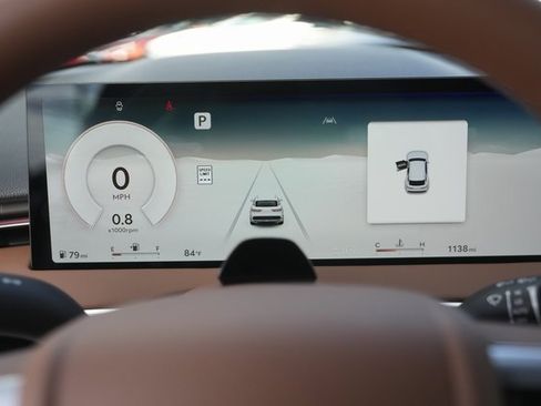 Used 2026 Genesis GV70 2.5T Advanced image 25