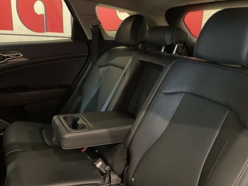 Used 2024 Kia Sportage EX FWD image 29