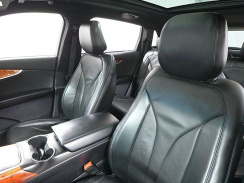 Used 2020 Lincoln Nautilus Reserve w/ Equipment Group 201A image 12