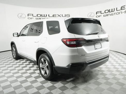 Used 2025 Honda Pilot EX-L image 5