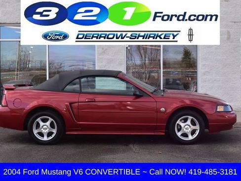 Used 2004 Ford Mustang Convertible image 3