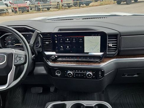 Used 2024 GMC Sierra 1500 Elevation AWD/4WD image 10