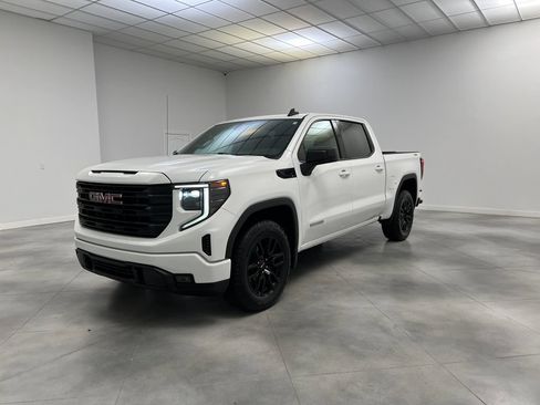 Used 2024 GMC Sierra 1500 Elevation AWD/4WD image 4
