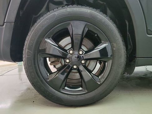 Used 2016 Jeep Cherokee Sport w/ Cold Weather Group image 29